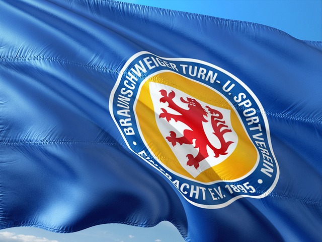 展绿色经济 展绿色经济